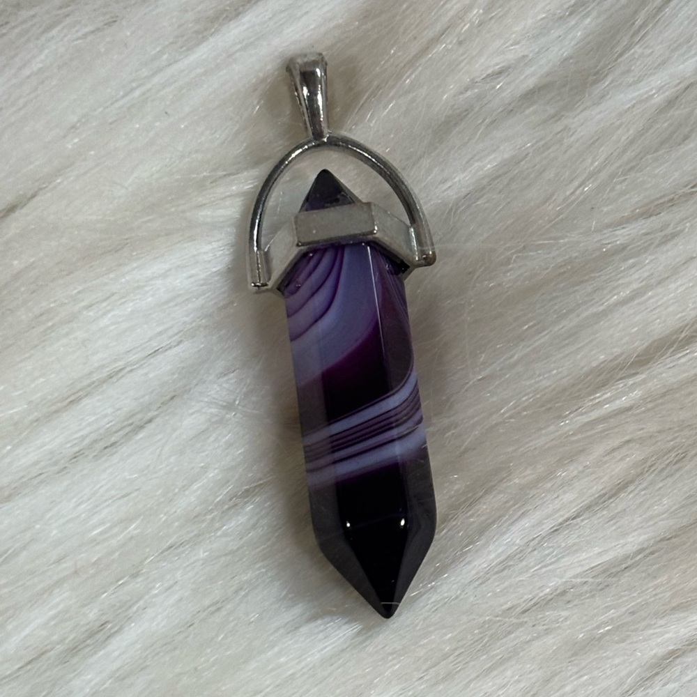 Purple Banded Agate Crystal Pendant Reiki Chakra NWOT
